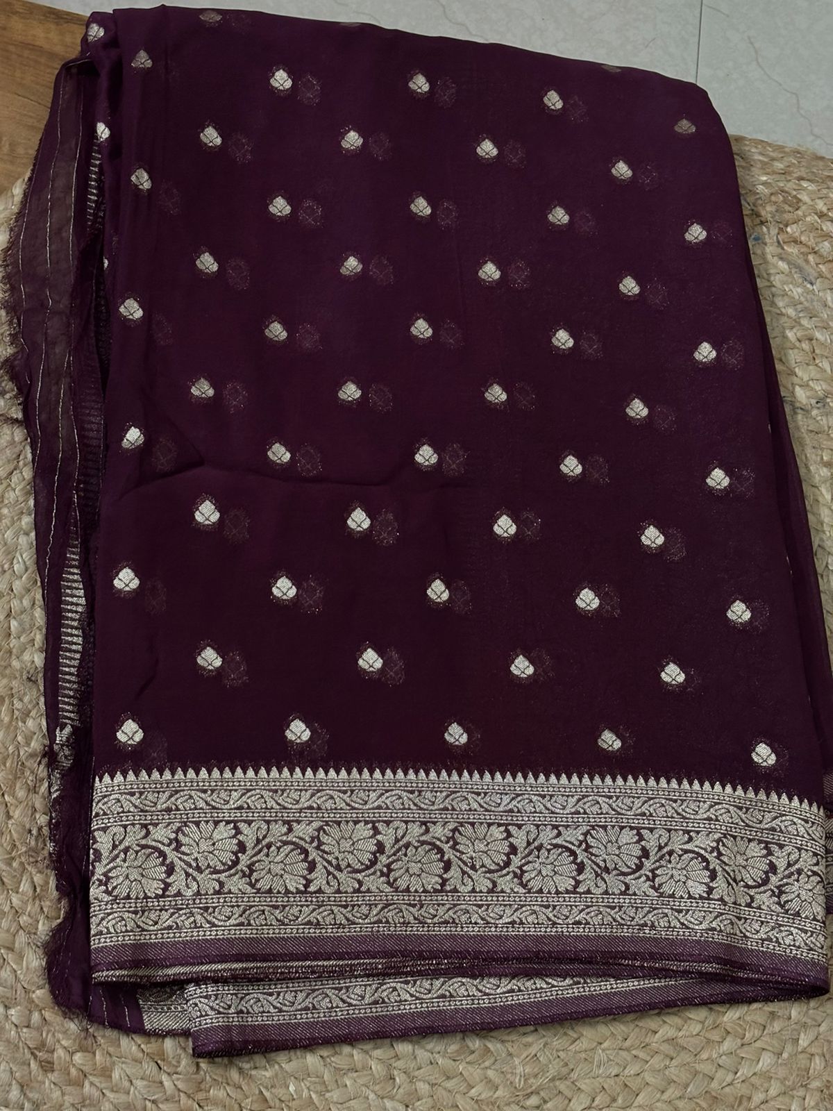 Ishwari - image 2